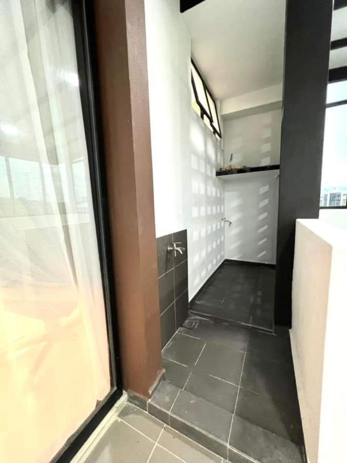 Faridz Homestay At Myra Saujana Kampong Simpang Empat Екстериор снимка